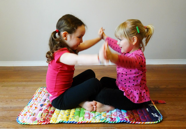 Thread Riding Hood - Quilted Classroom Mat {tutorial}