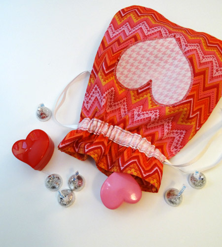 Thread Riding Hood - Easy Drawstring Bag Tutorial