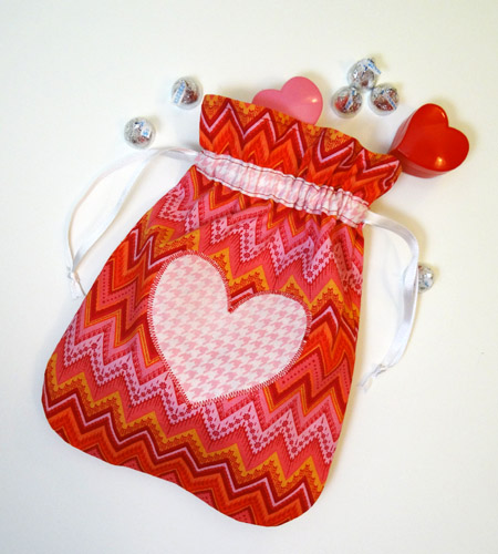 Thread Riding Hood - Easy Drawstring Bag Tutorial