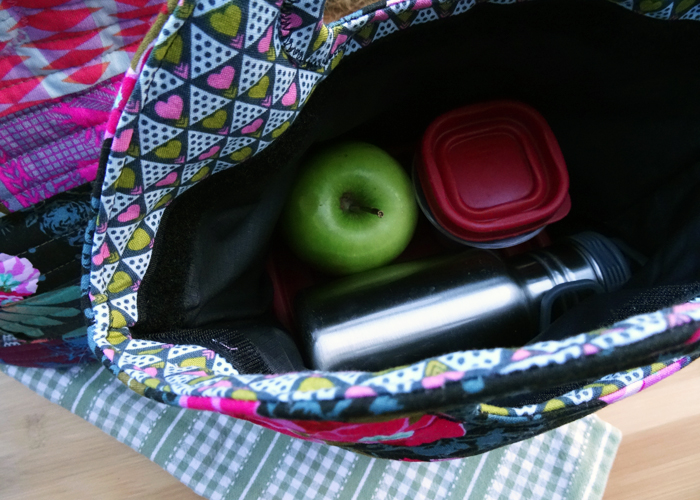 Thread Riding Hood - Insulated Lunch Bag Tutorial