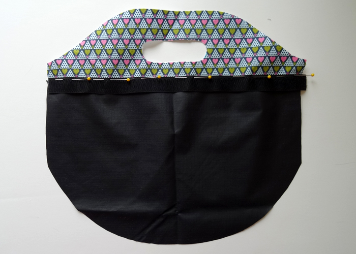 Thread Riding Hood - Insulated Lunch Bag Tutorial Step 2