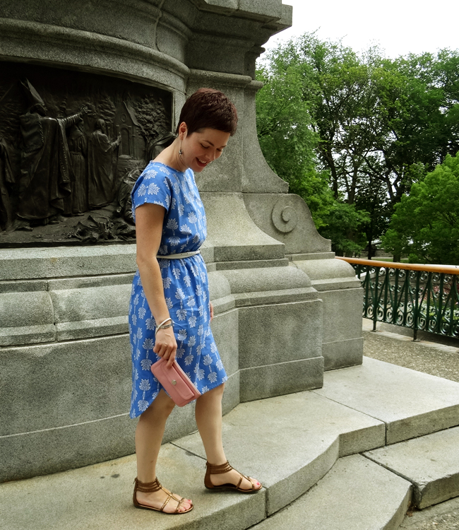 Thread Riding Hood - Drop Shirt-Tail Hem Tutorial