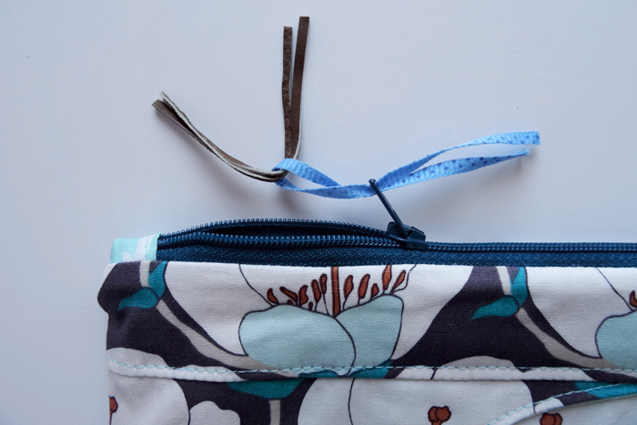 TRH Cat-Eye Pouch Tutorial - Tassel 3