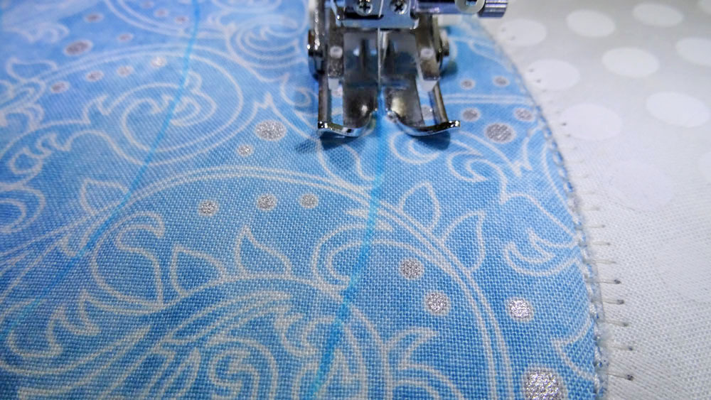 Christmas Ornament Placemat Tutorial - Quilting Walking Foot