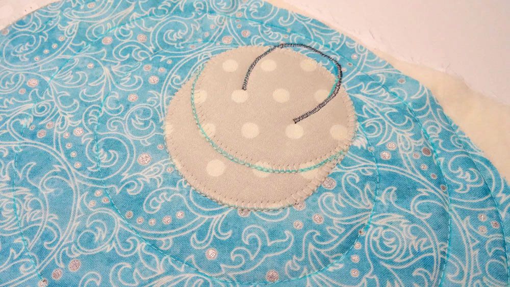 Christmas Ornament Placemat Tutorial - Stitch Hanging Loop