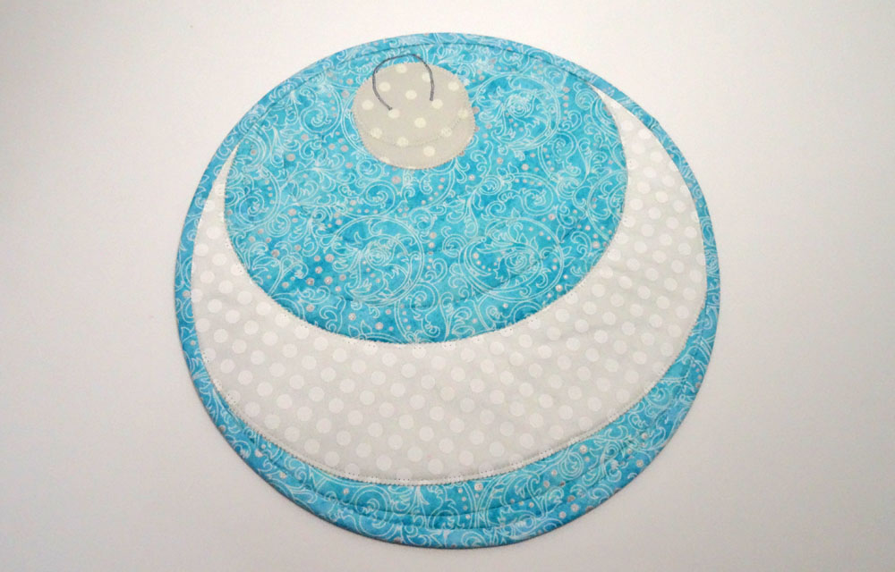 Christmas Ornament Placemat Tutorial - Finished