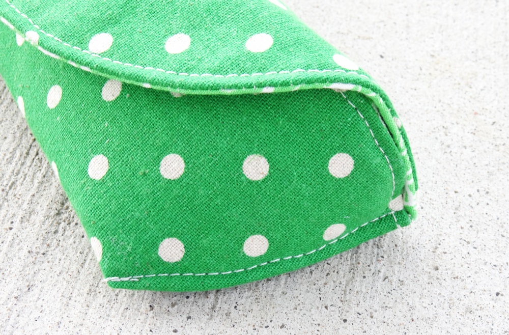 Mochi Dot Linen Sunglasses Case Side Close Up
