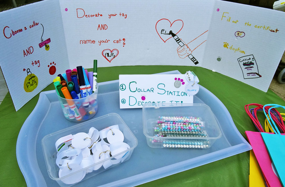 Cat Party - Collar Station