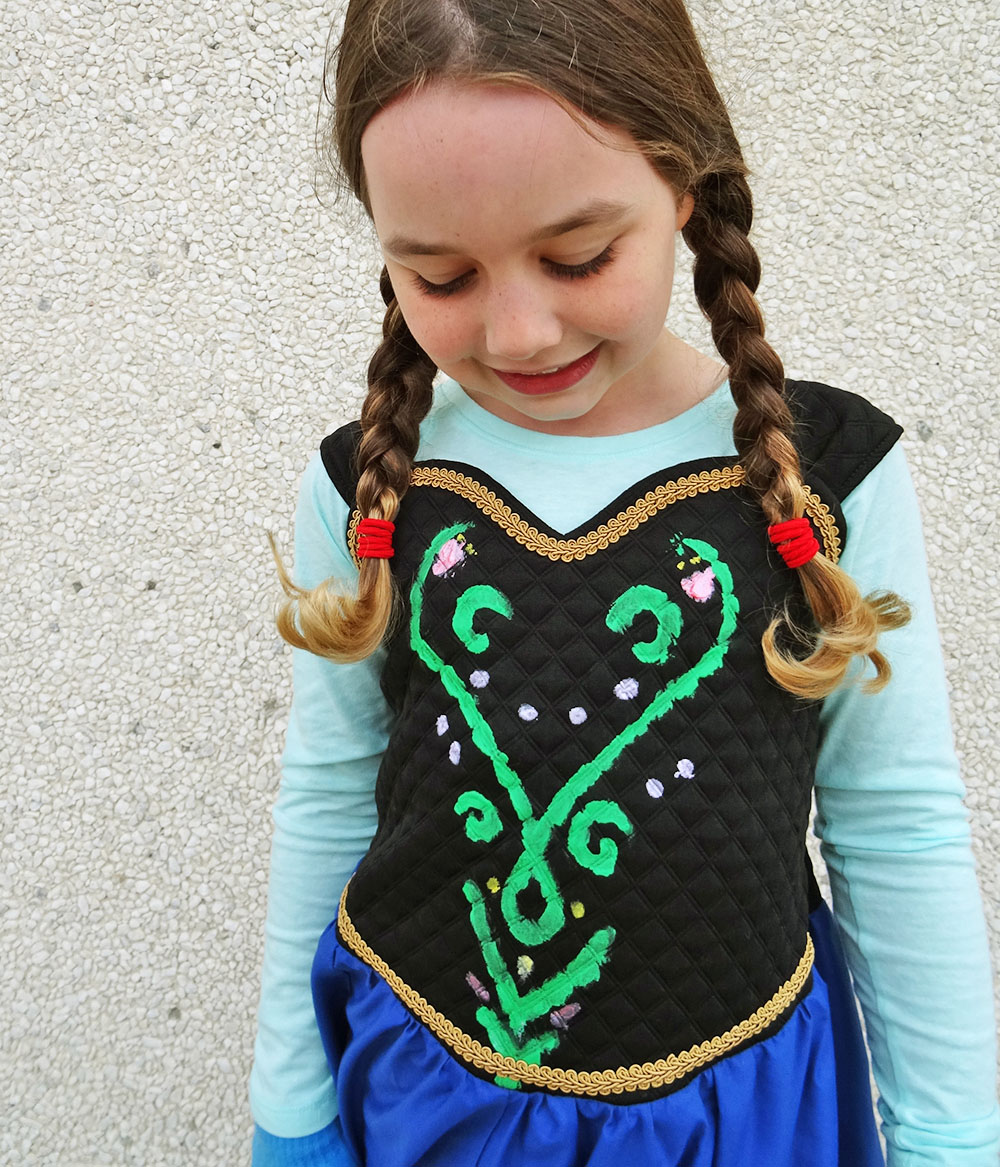 Anna Costume - Dress CloseUp Anna Costume - Dress CloseUp