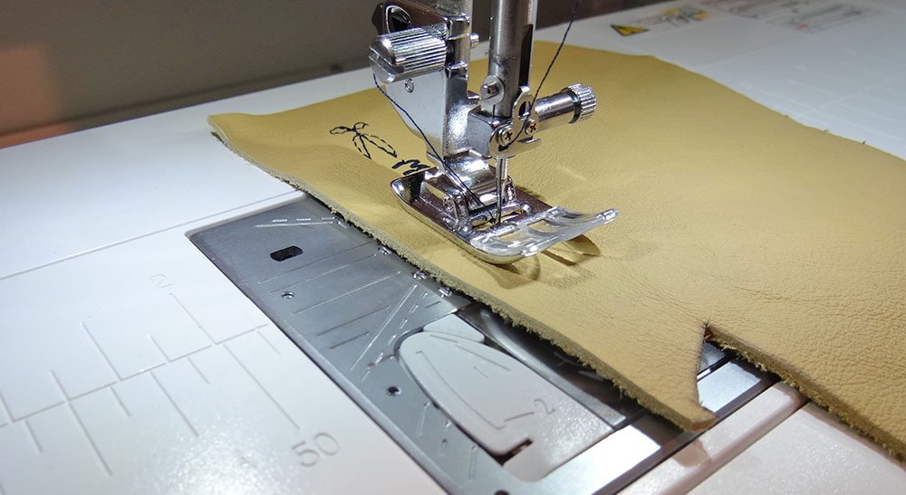 Stitch the DIY Leather Label Stitch the DIY Leather Label