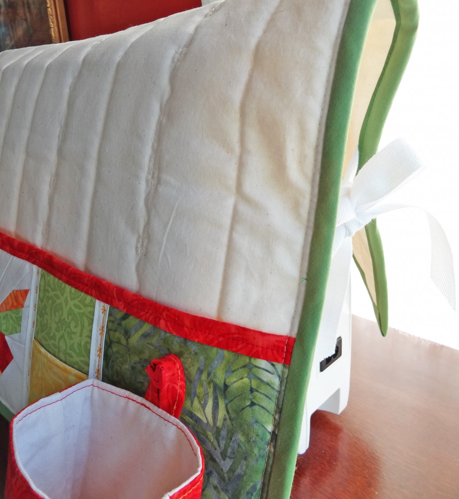 Tied Sewing Machine Cover Sewing Machine Mat, Sewing Machine Cover, Thread Catcher, Batiks