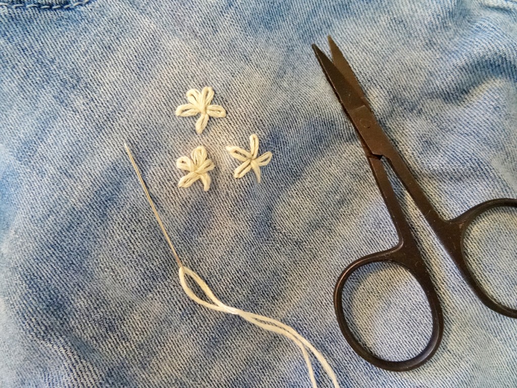 Hand Embroider jeans Hand Embroider, jeans, cover a stain, visible mending, lazy daisy