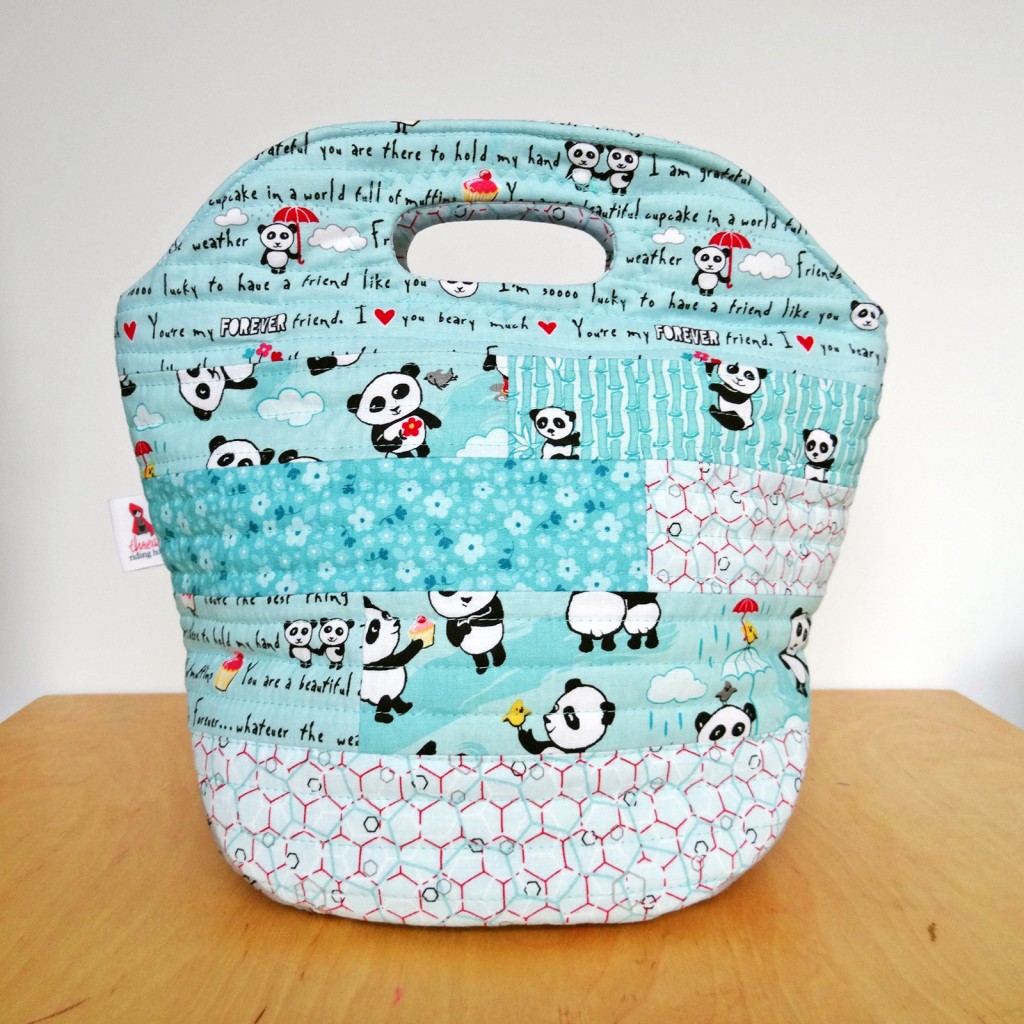 Panda Love Insulated Lunch Bag Front panda love, lunch bag, panda, tutorial, sew, insulated lunch box, sewing tutorial