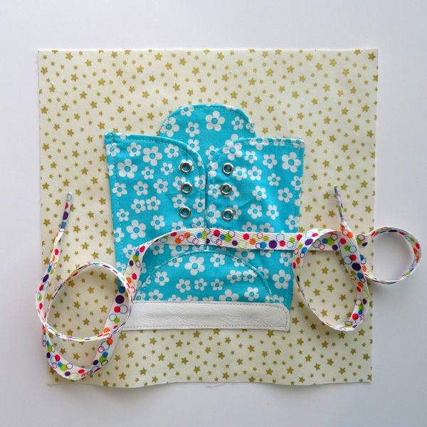 Quiet Book Sew Along - Week 16 Tie A Shoe - Step 10