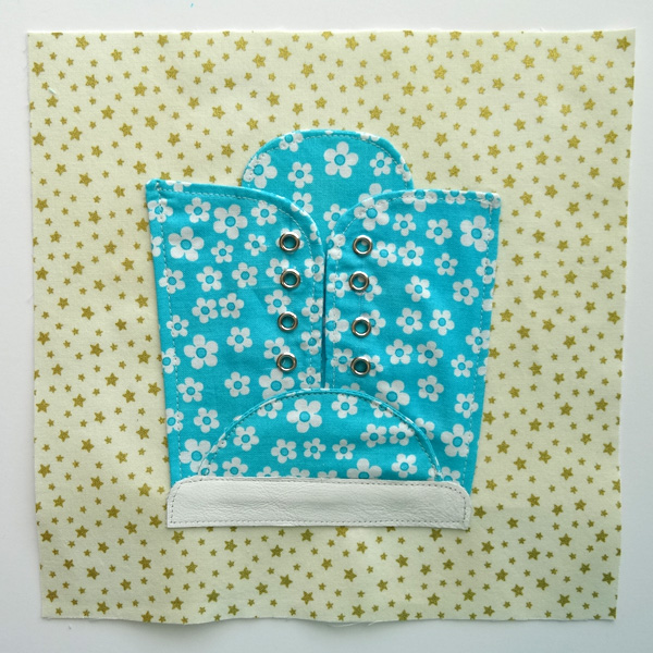 Quiet Book Sew Along - Week 16 Tie A Shoe - Step 9