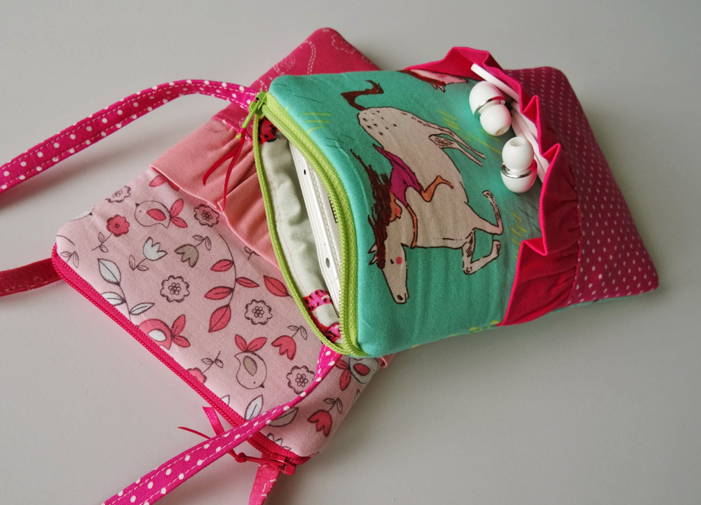 Phone Bag with Ruffle - Cell and Earbuds