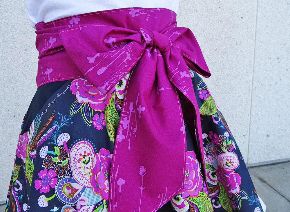 Floral Apron Tutorial - Front Close-Up