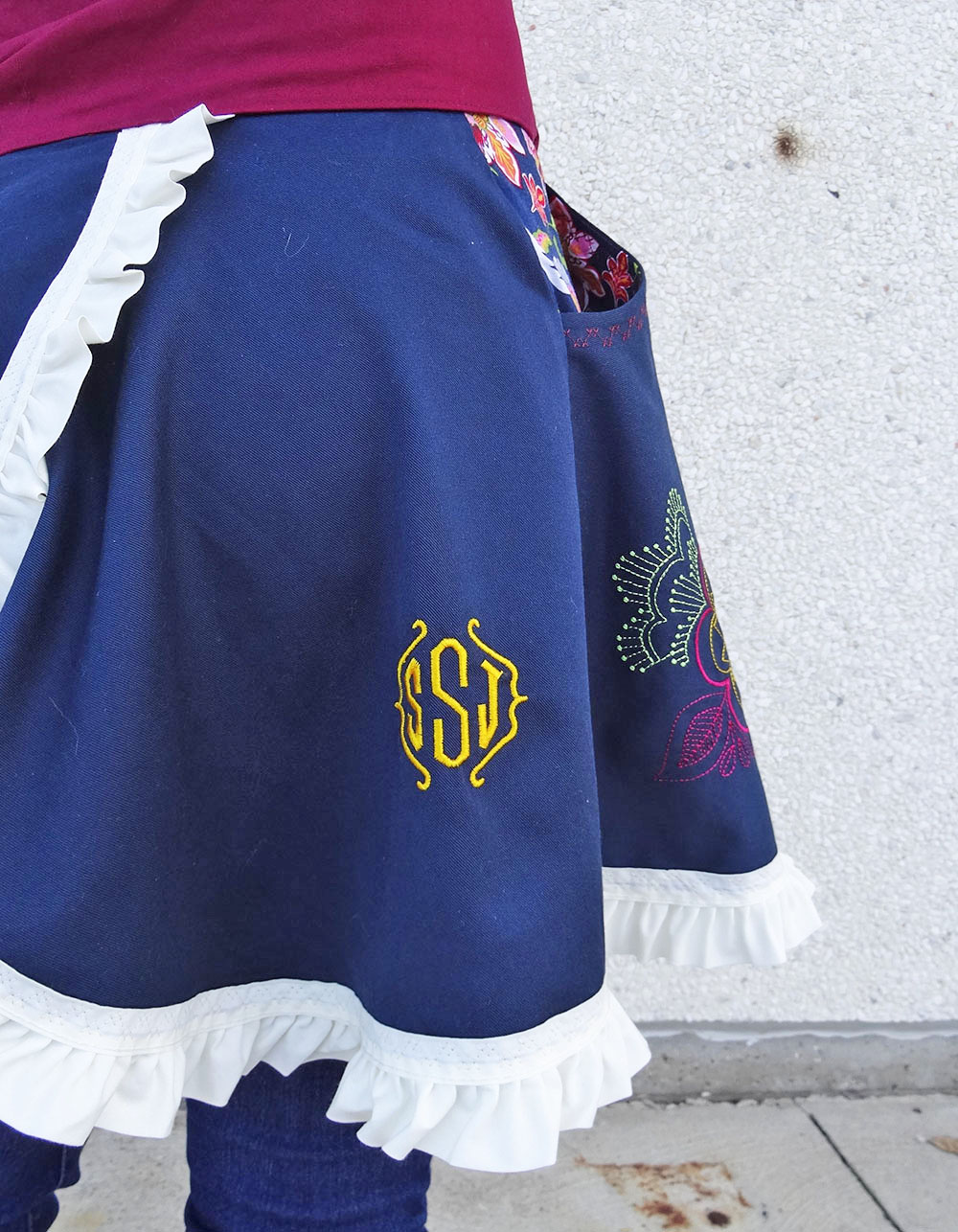Monogrammed Apron - Free Tutorial